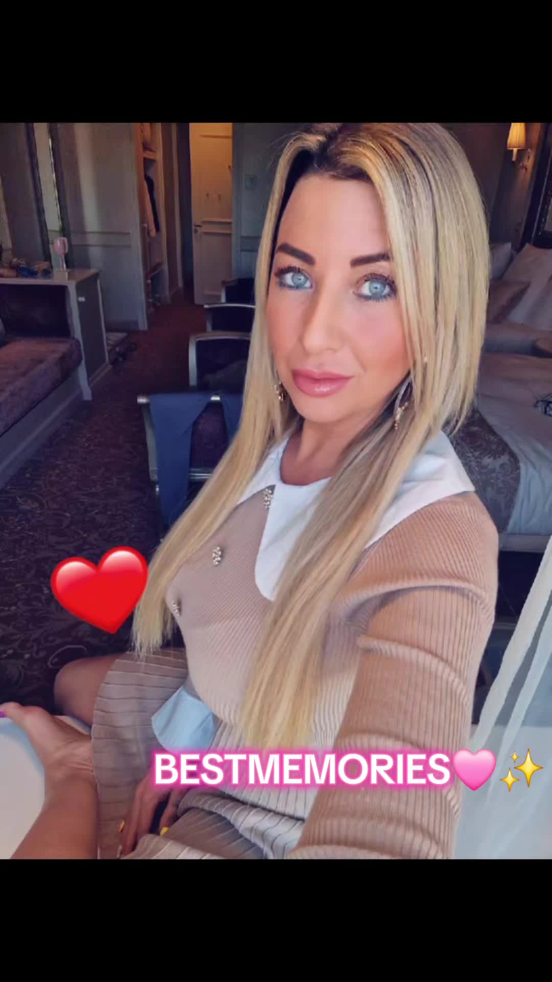@HerFeminineEmpire