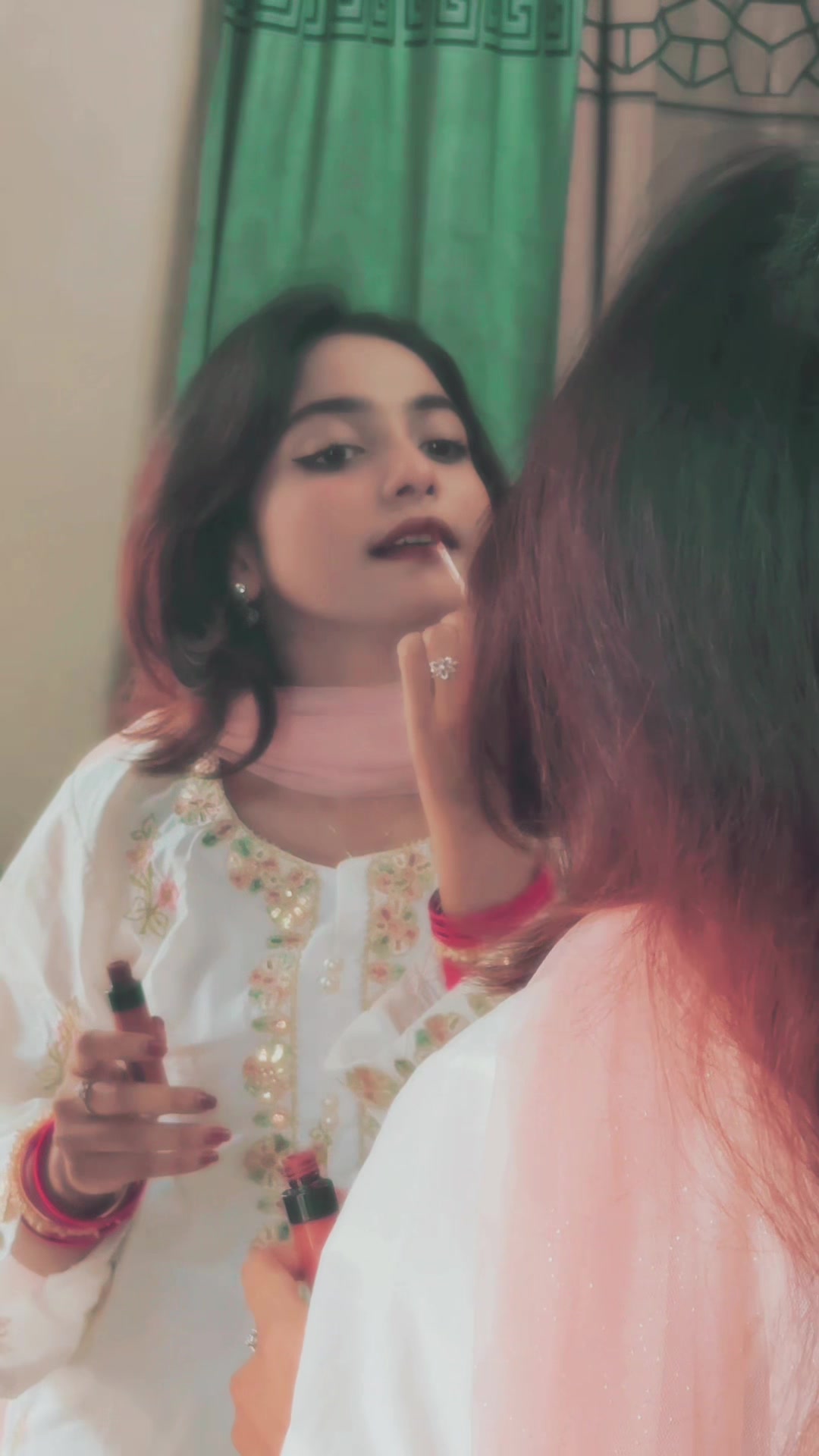 @NAINA🇧🇩