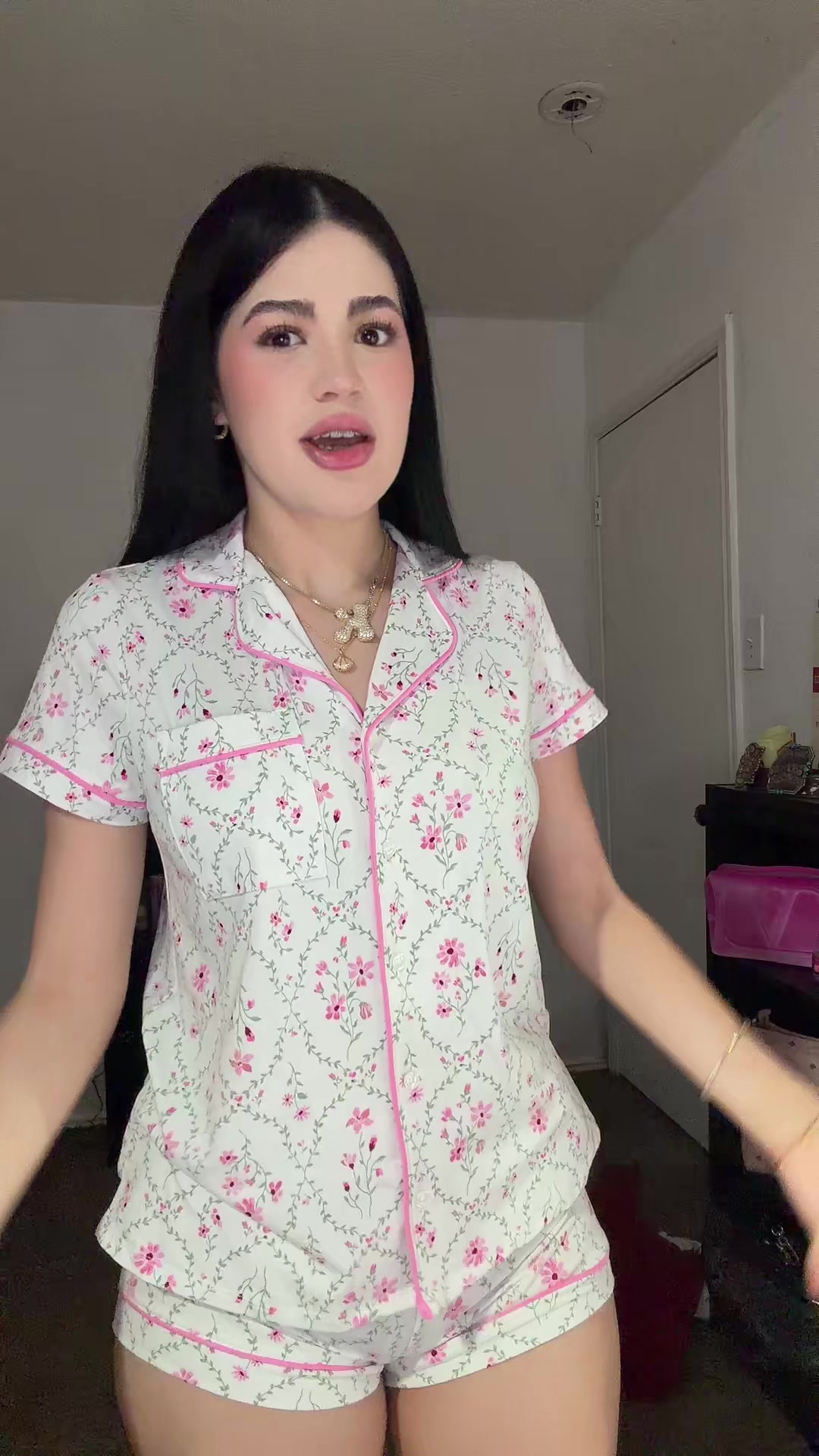@Kat💫