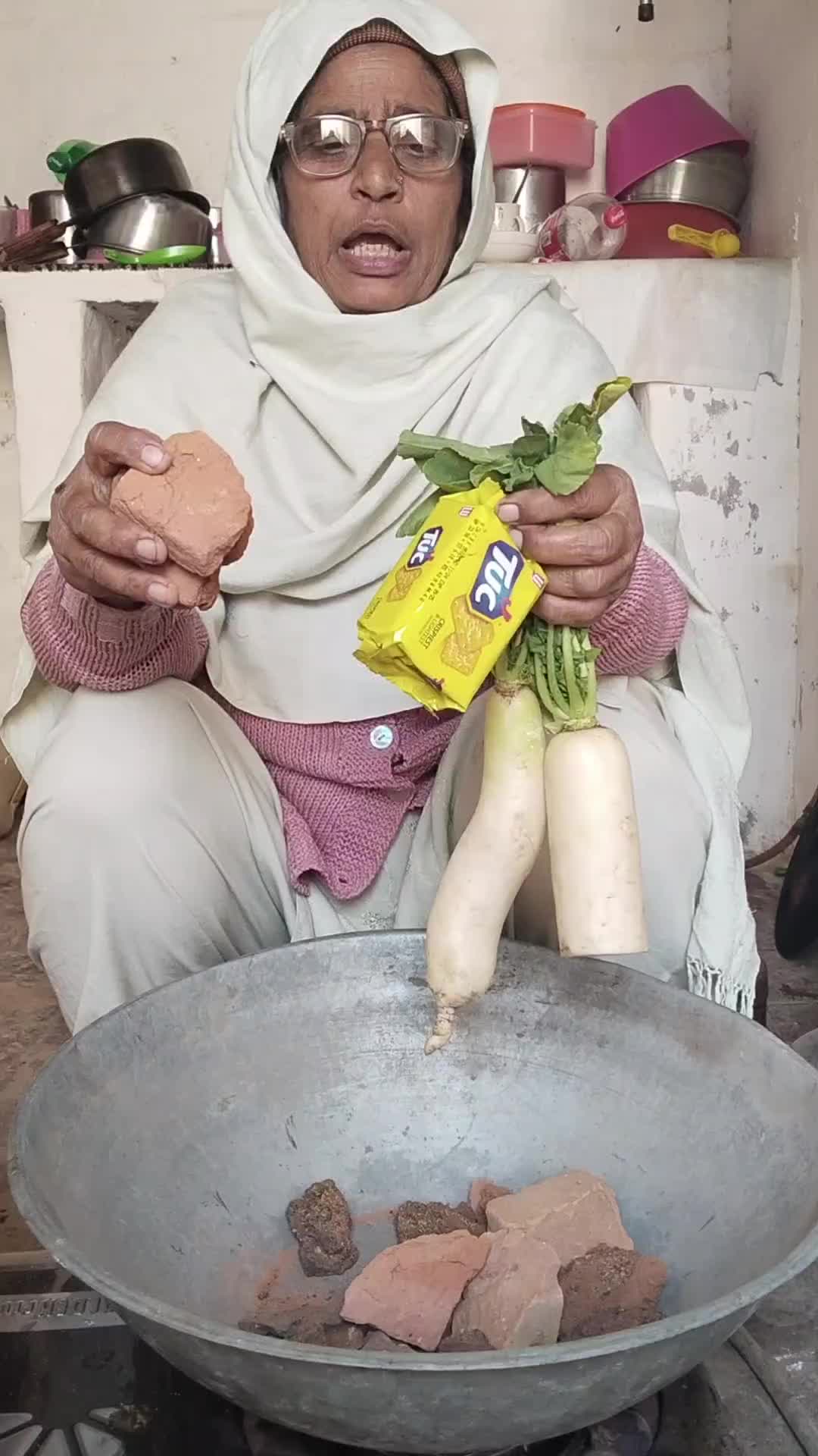 @HappyDesiFamily