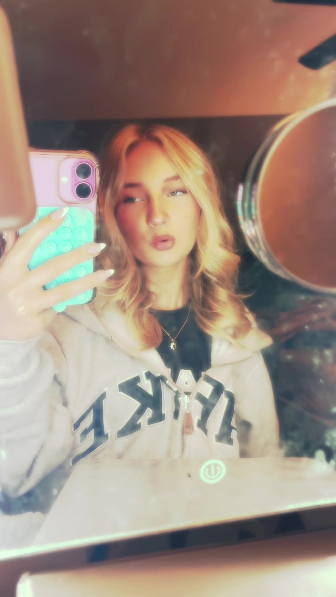 @imkatielucas