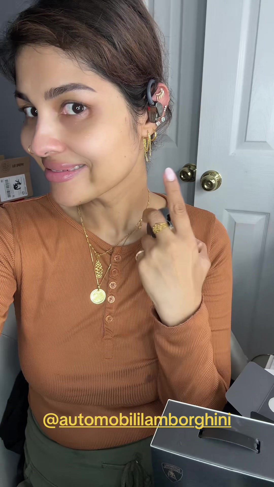 @MakeupLaveena