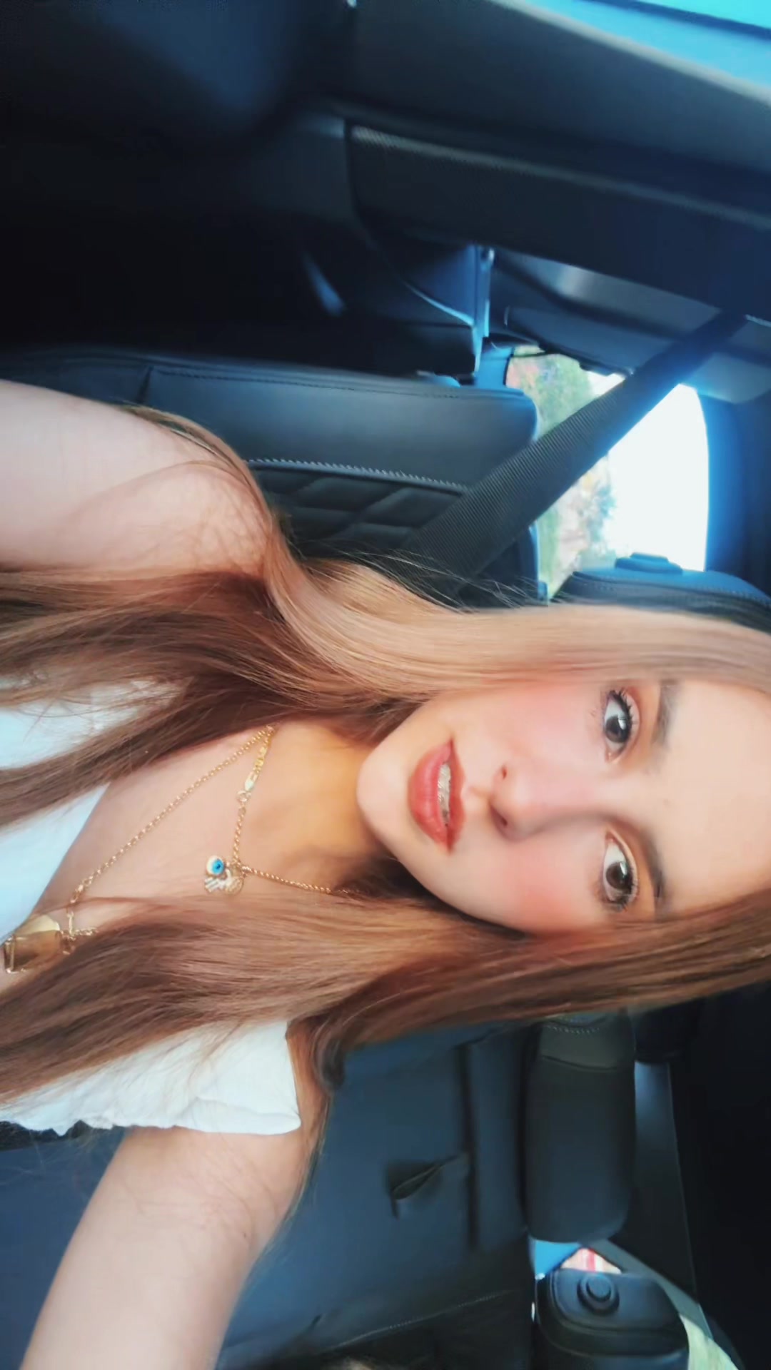 @Dani🪽