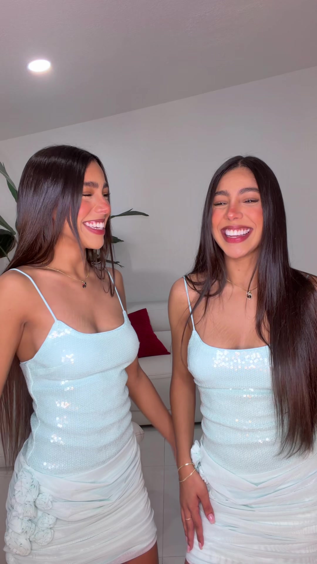 @Pedraza_twins