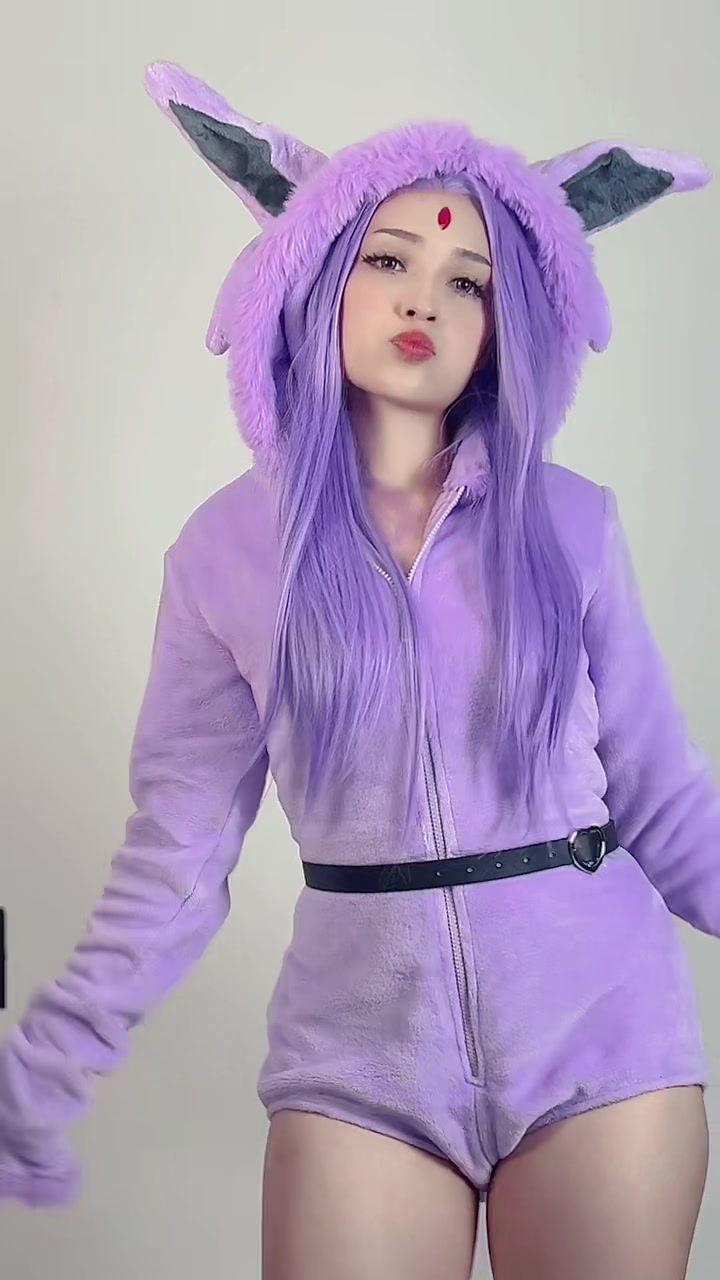 @Nellmew