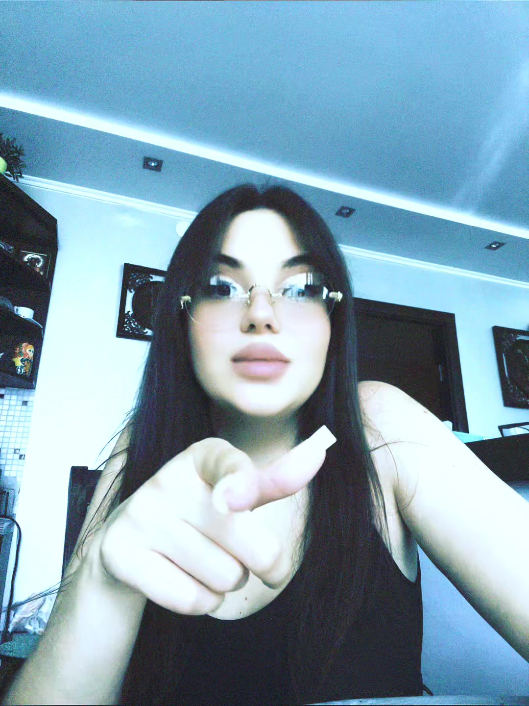 @Анастасия 🍓
