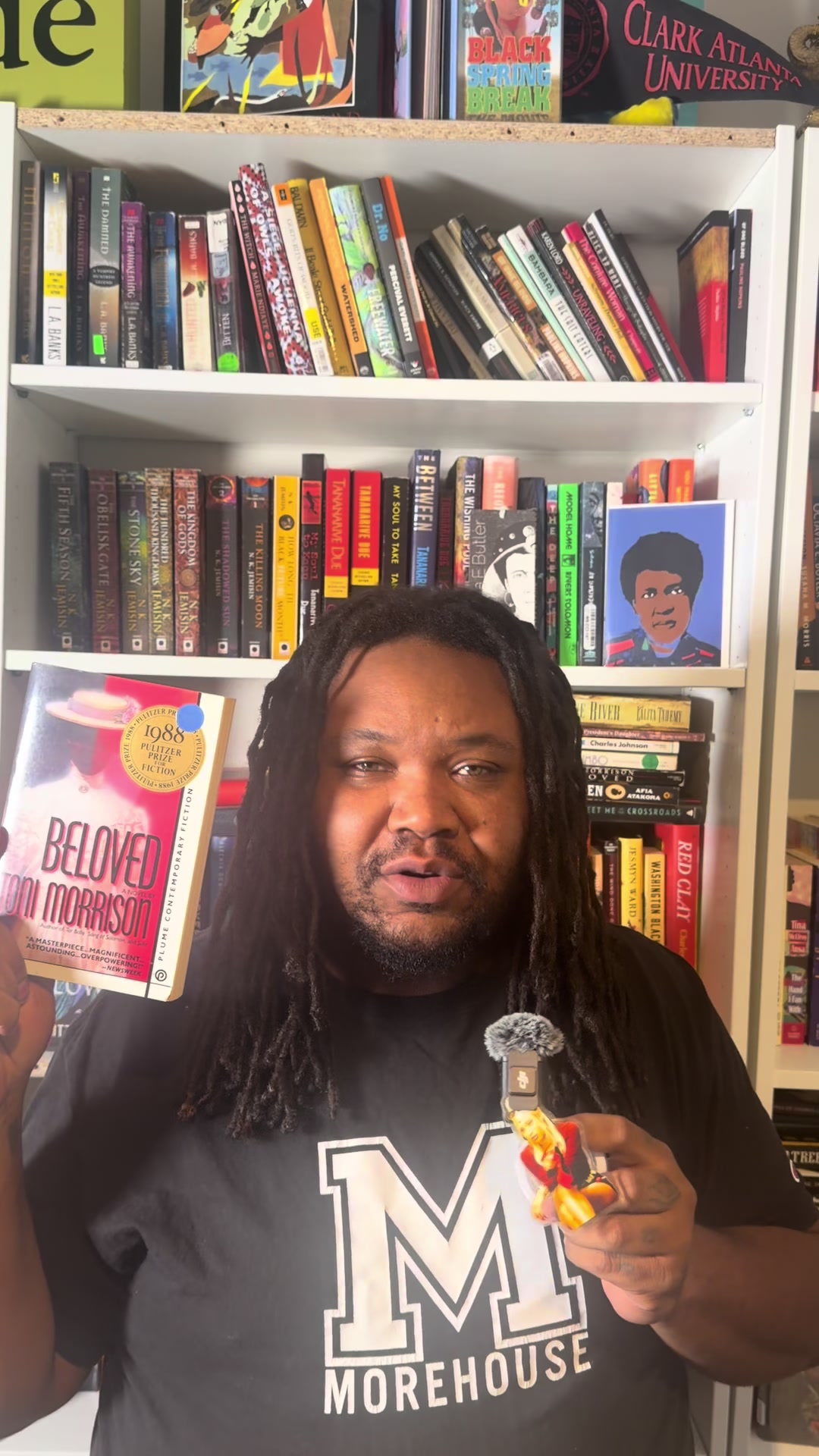 @Shyheim, reader of books & š„·