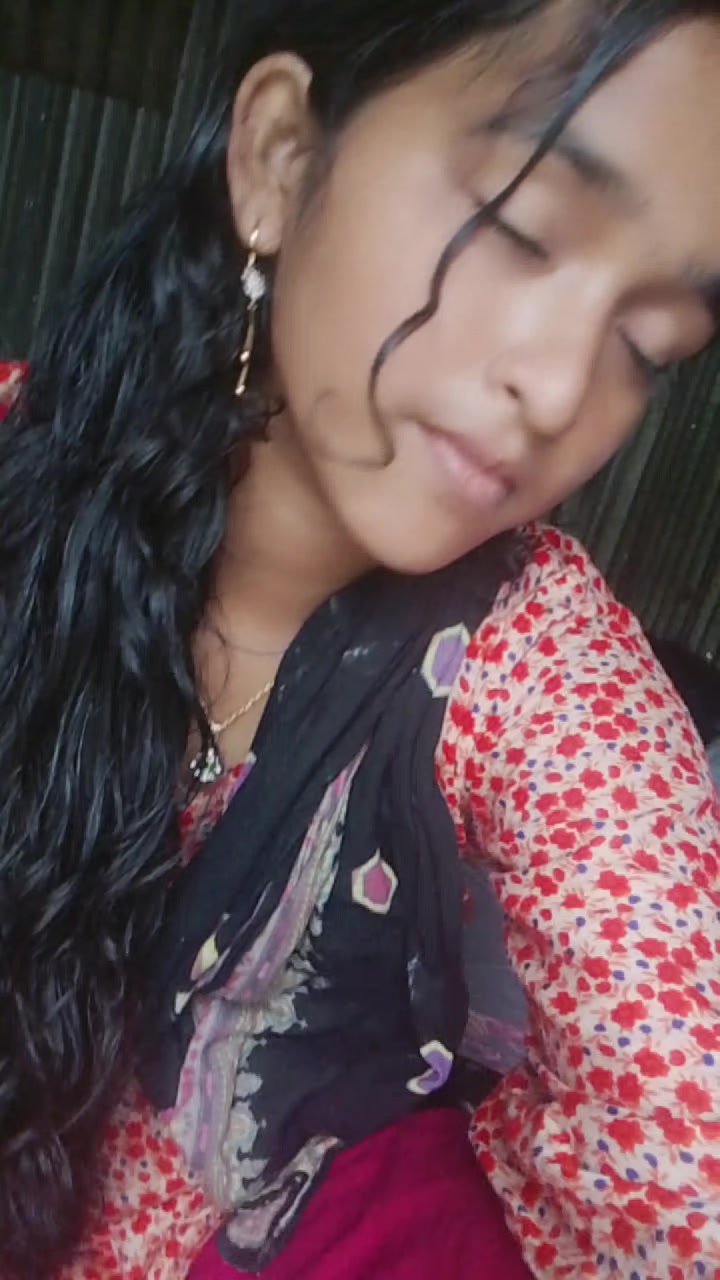 @আম্মুর আদরের মেয়ে