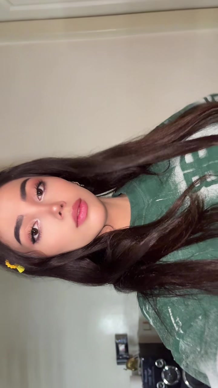 @Melikafarahani