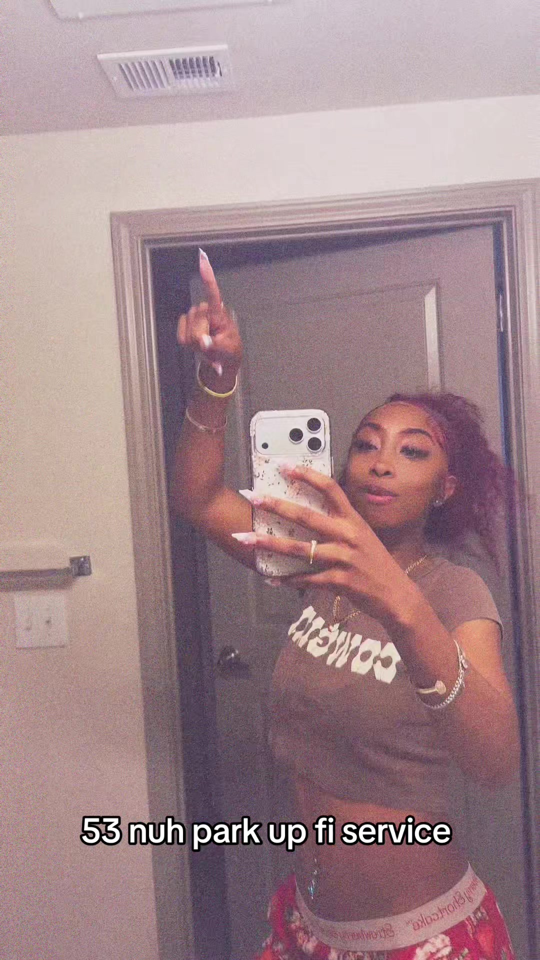 @shesoootrini