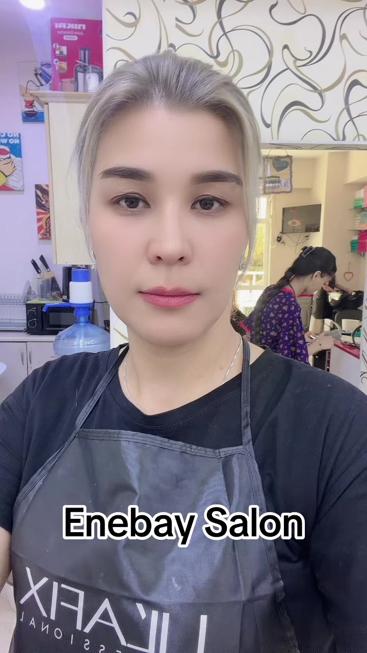 @Eneba&yuml; Salon .