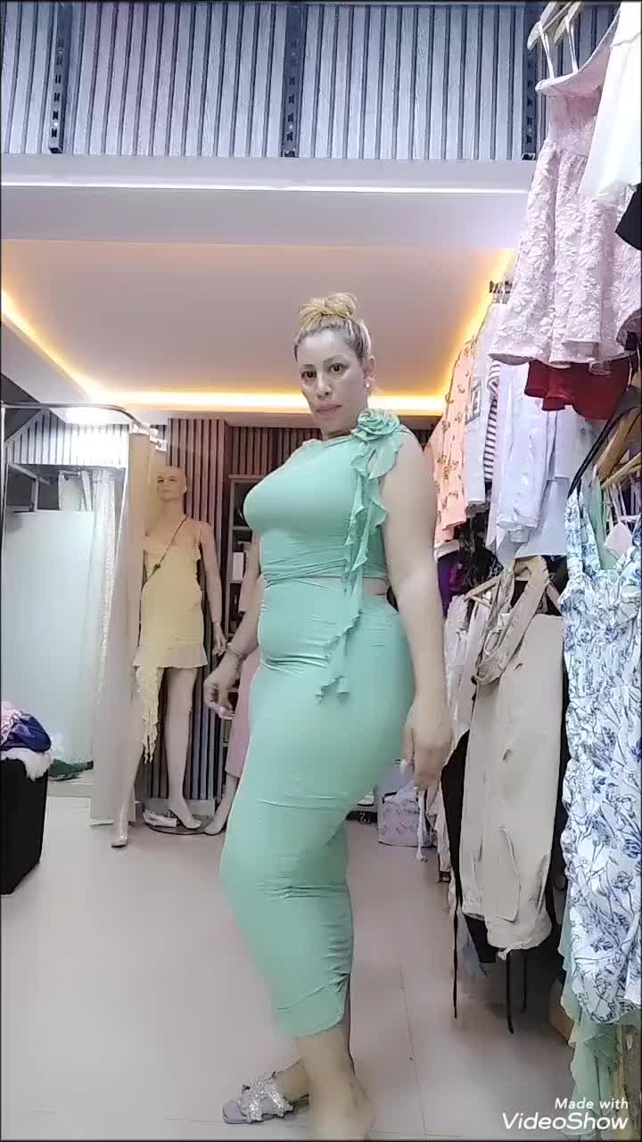 @Farah ๐คฉ๐ู
ููุฉ ุฌู
ุงู ุงูุนุงูู