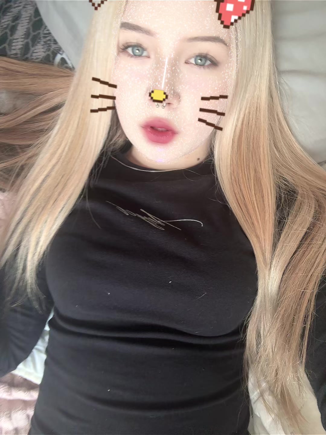 @динь-динь👅🩸