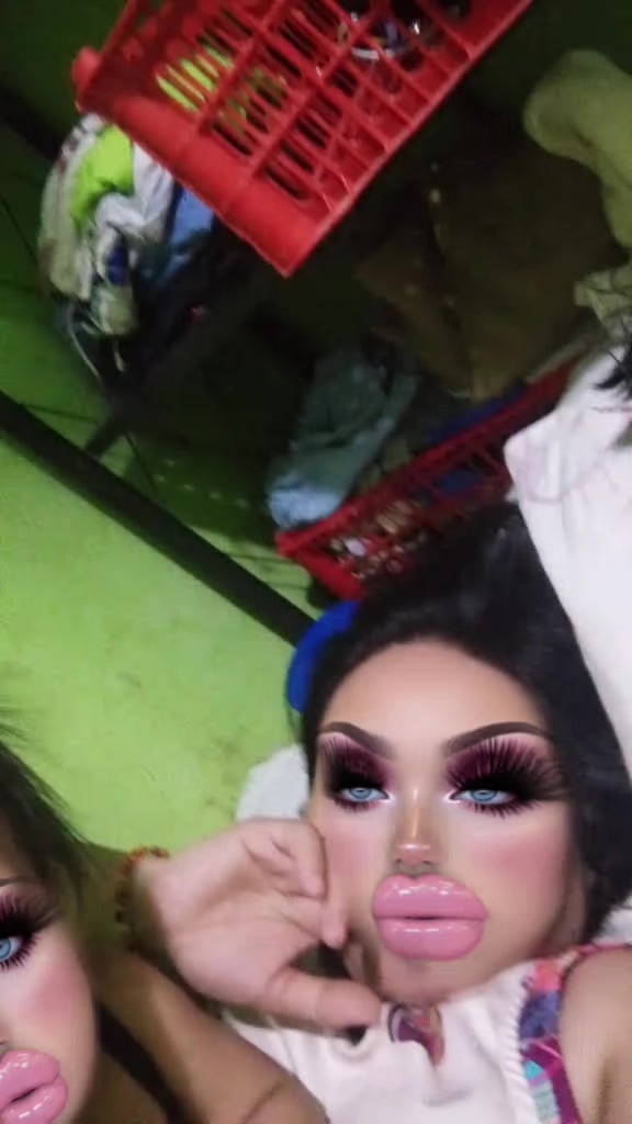 @Aina astoriano