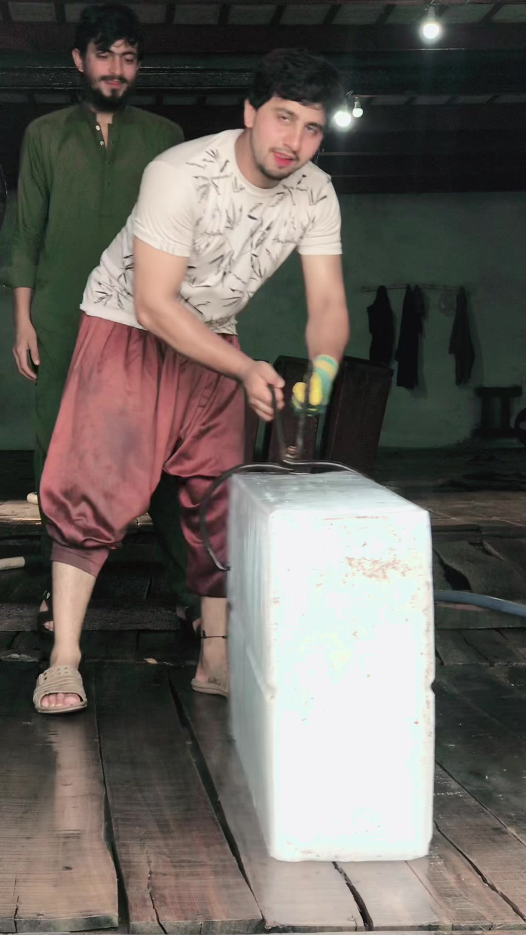 @SLO#MO#>KING@SHOIABJAN&euro;MMMD