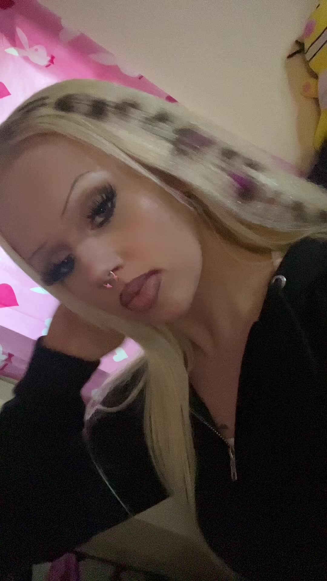 @🥰