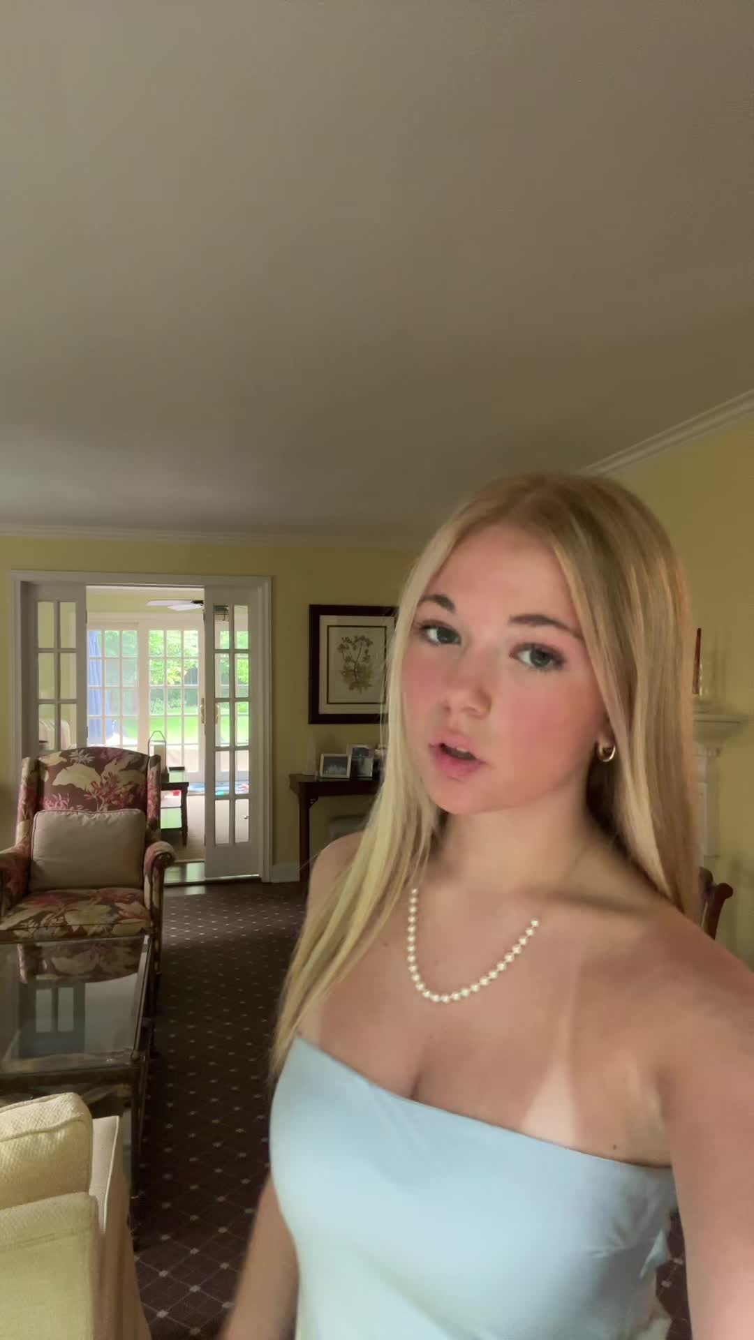 @ellie