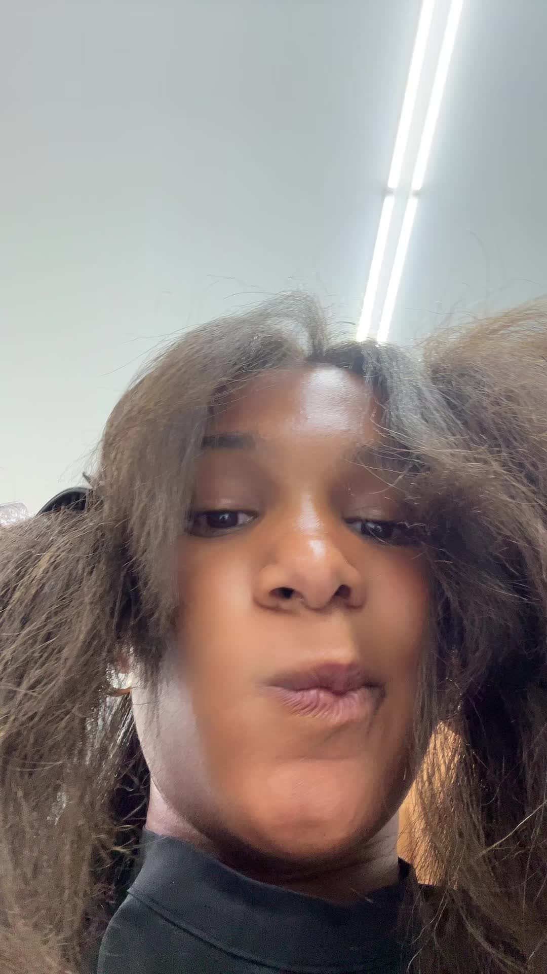 @hallui