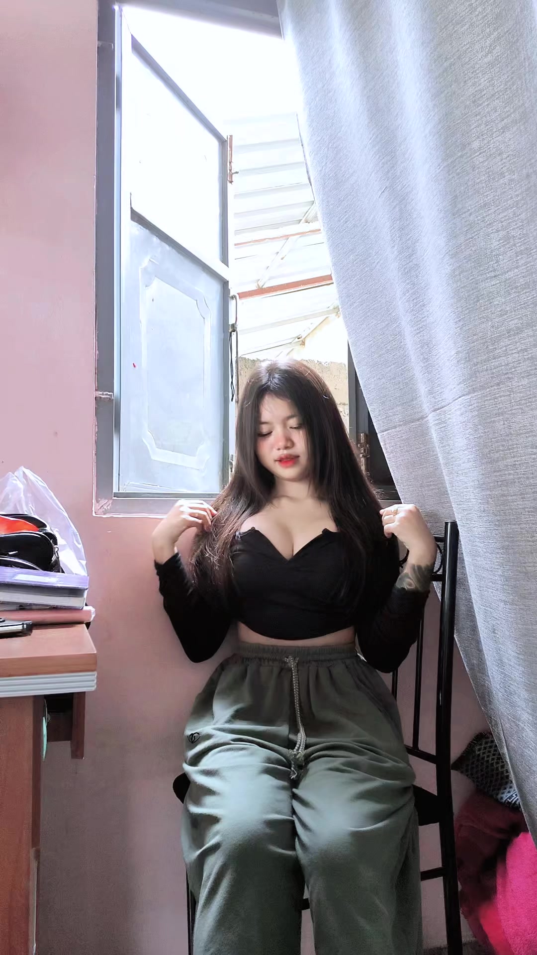 @PonePoneChit.(official)🖤