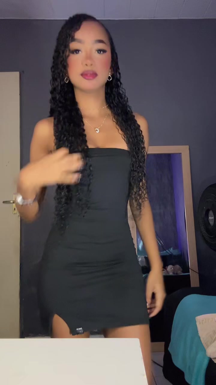 @x_clara4