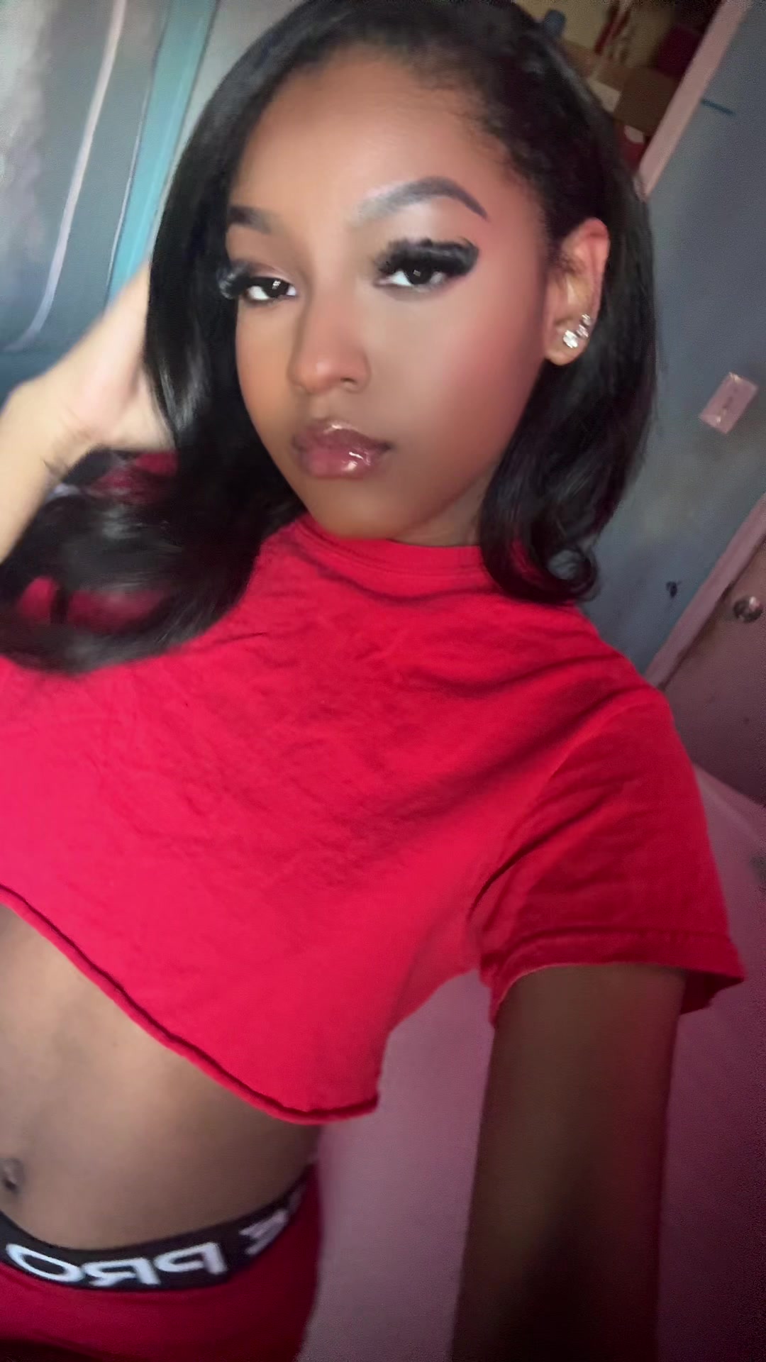 @<3