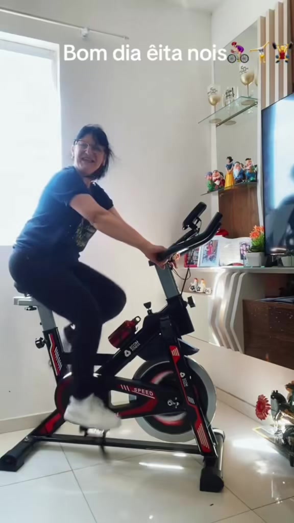 @&Eacute;dina a bonitona do Tiktok💃