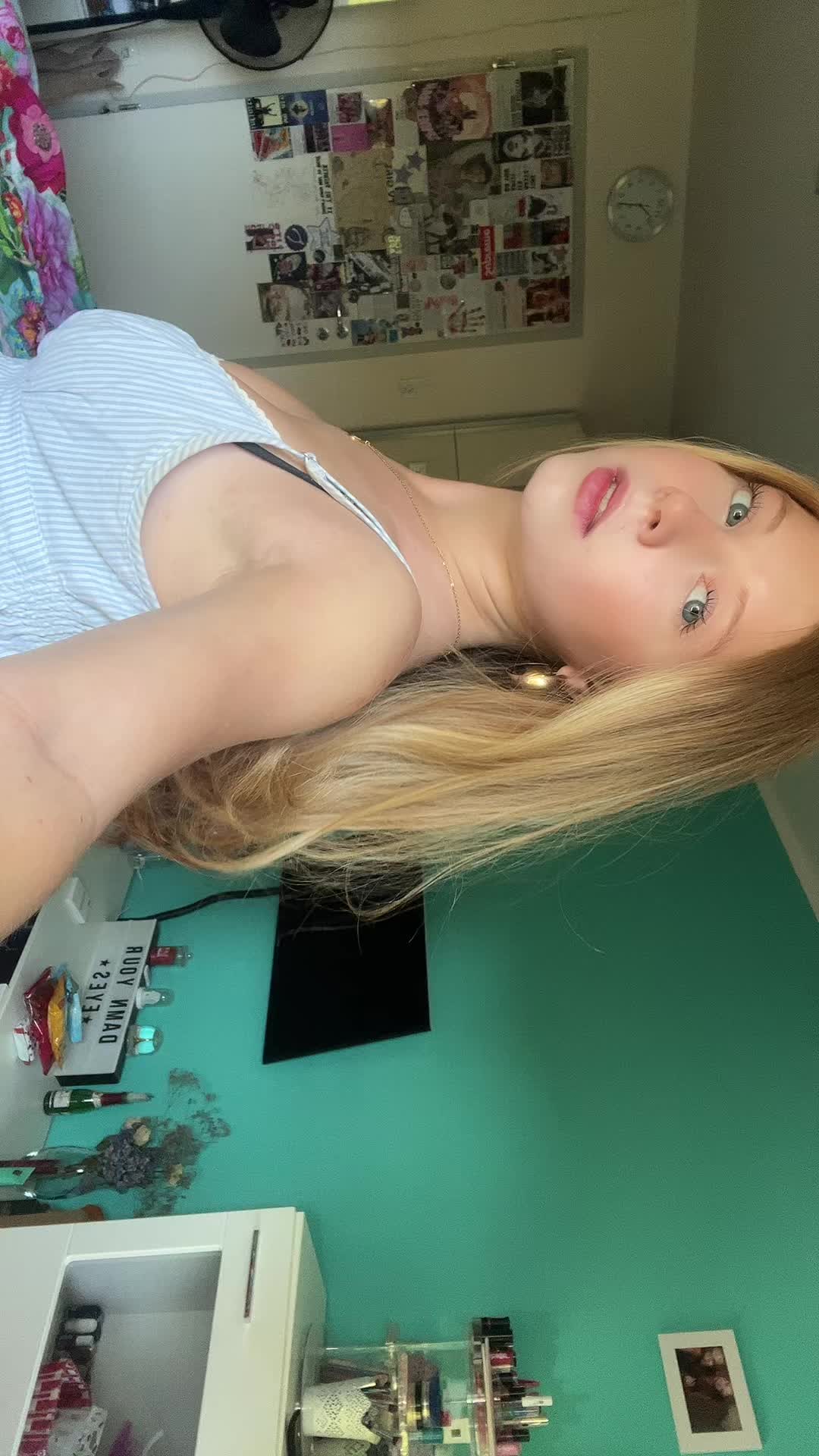 @julieecitaa