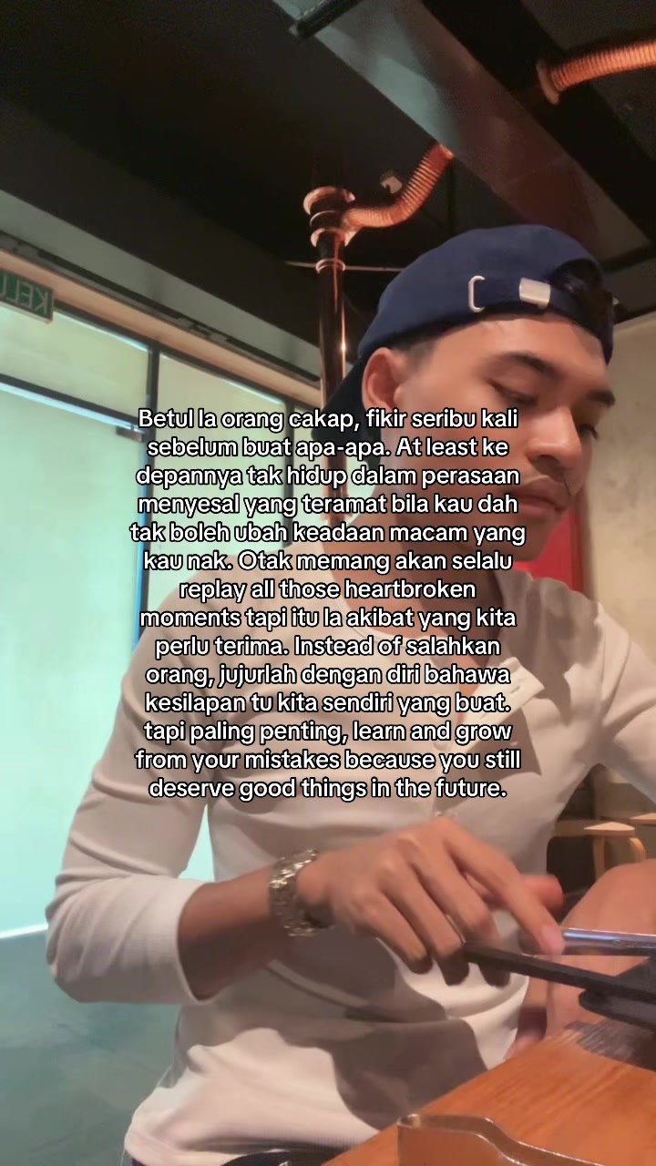 @LELAKI cermin