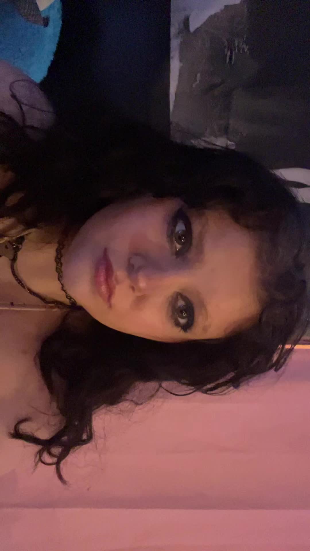 @livingde4dgirl