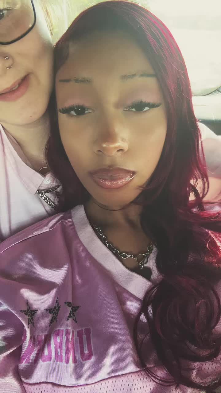 @hey._sky