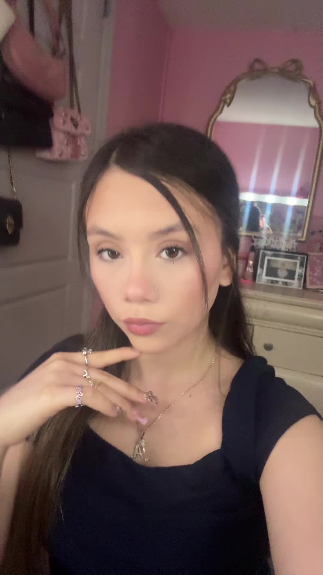 @Anahiiii