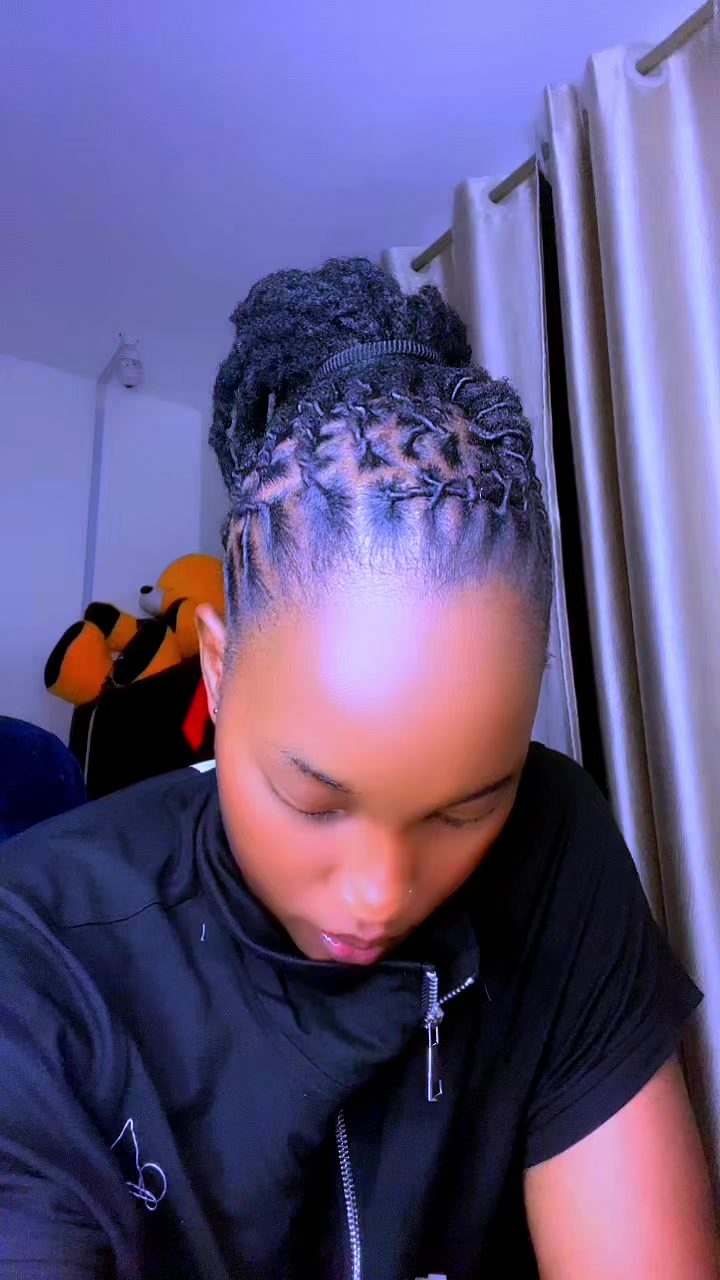 @Soniah_Empress👑