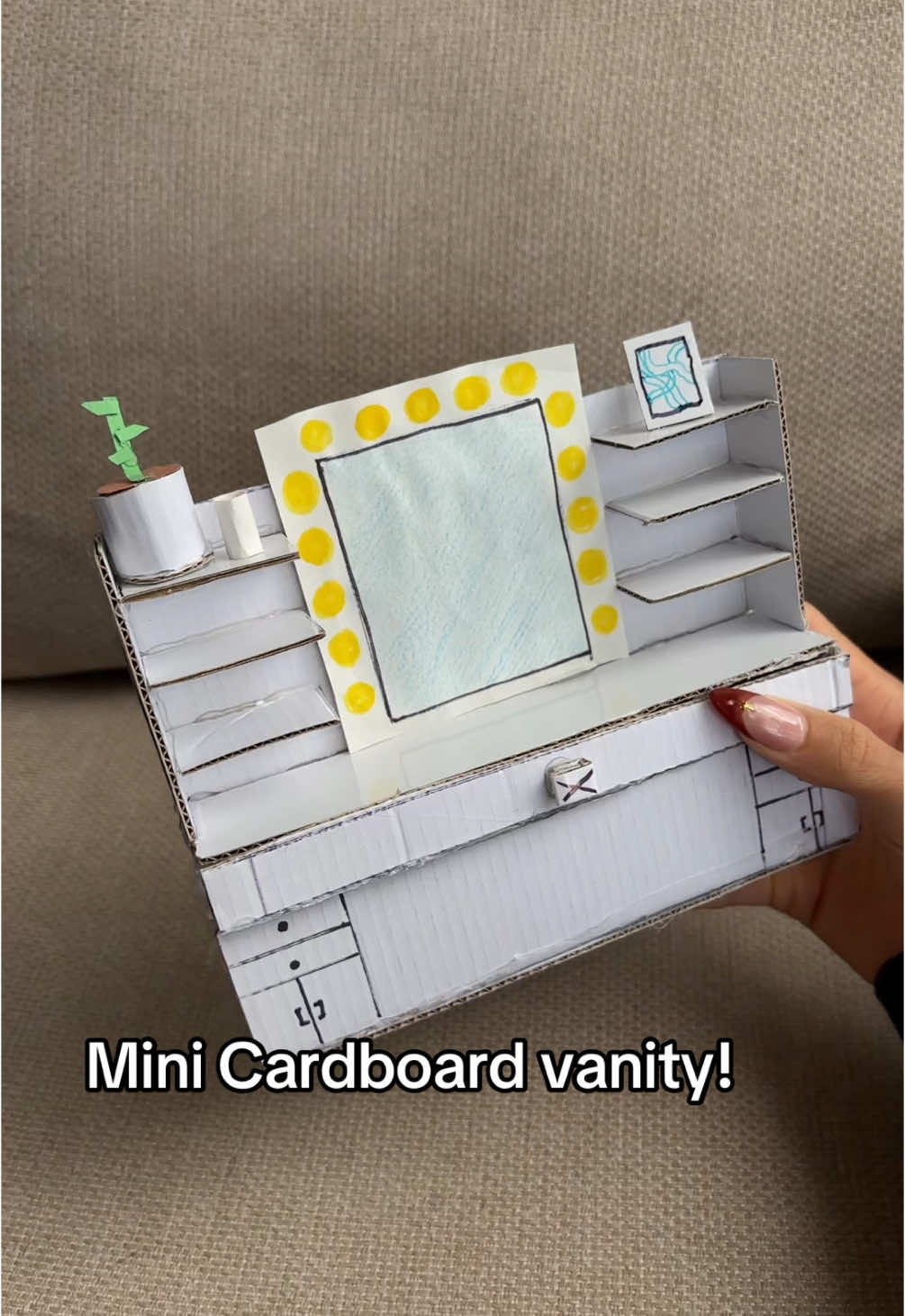 @Cardboard.Craftss