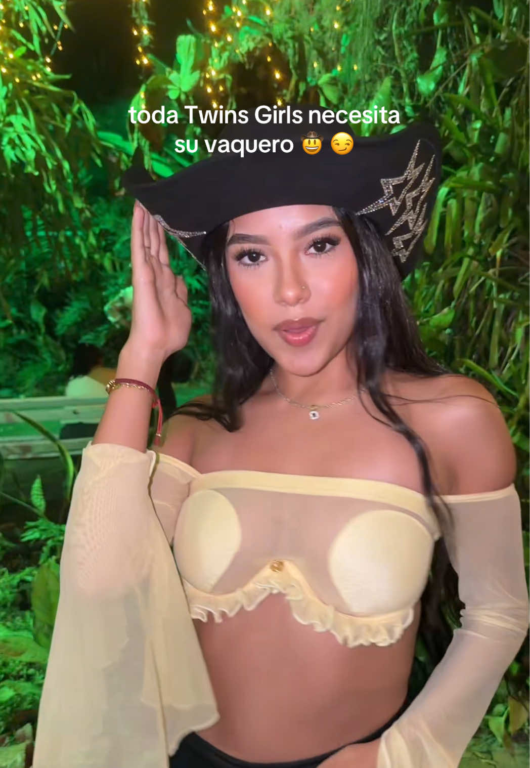 @twinschaquetasprom