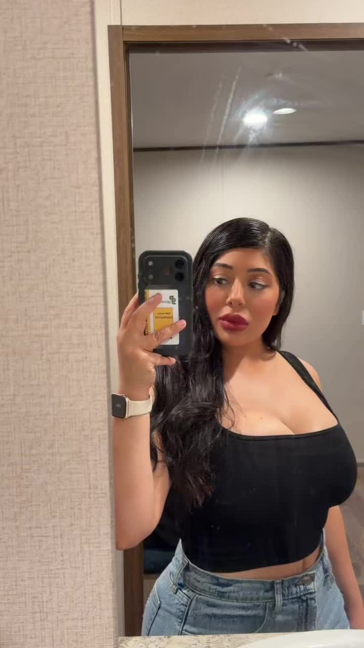 @StephanieeV