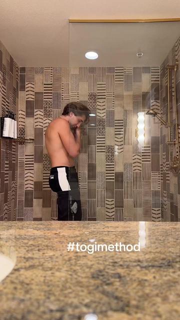 @justarandomwhiteguy