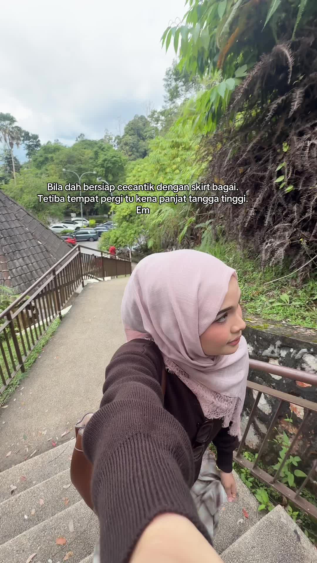 @Farahelia