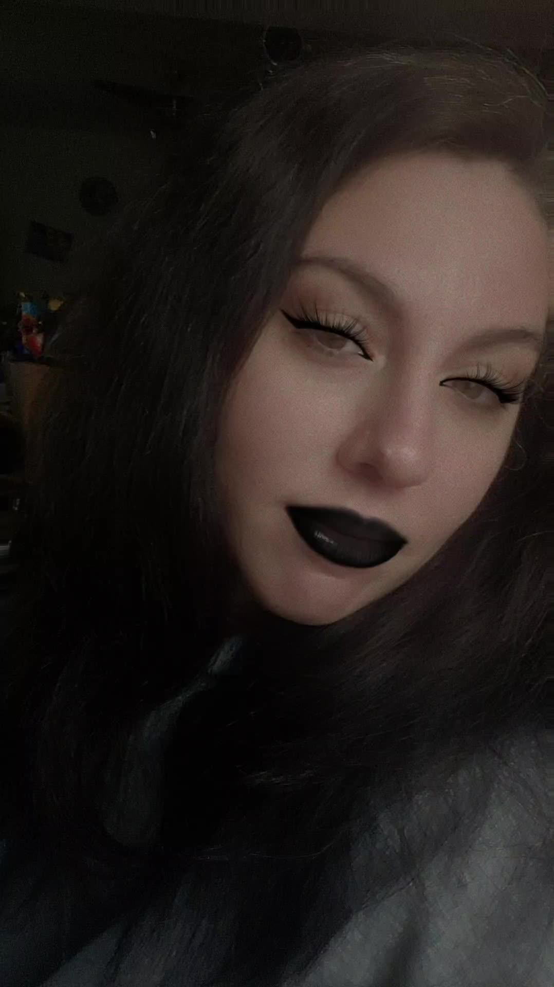@🌛Puppet ᛑᛗᛛ Queen🌜