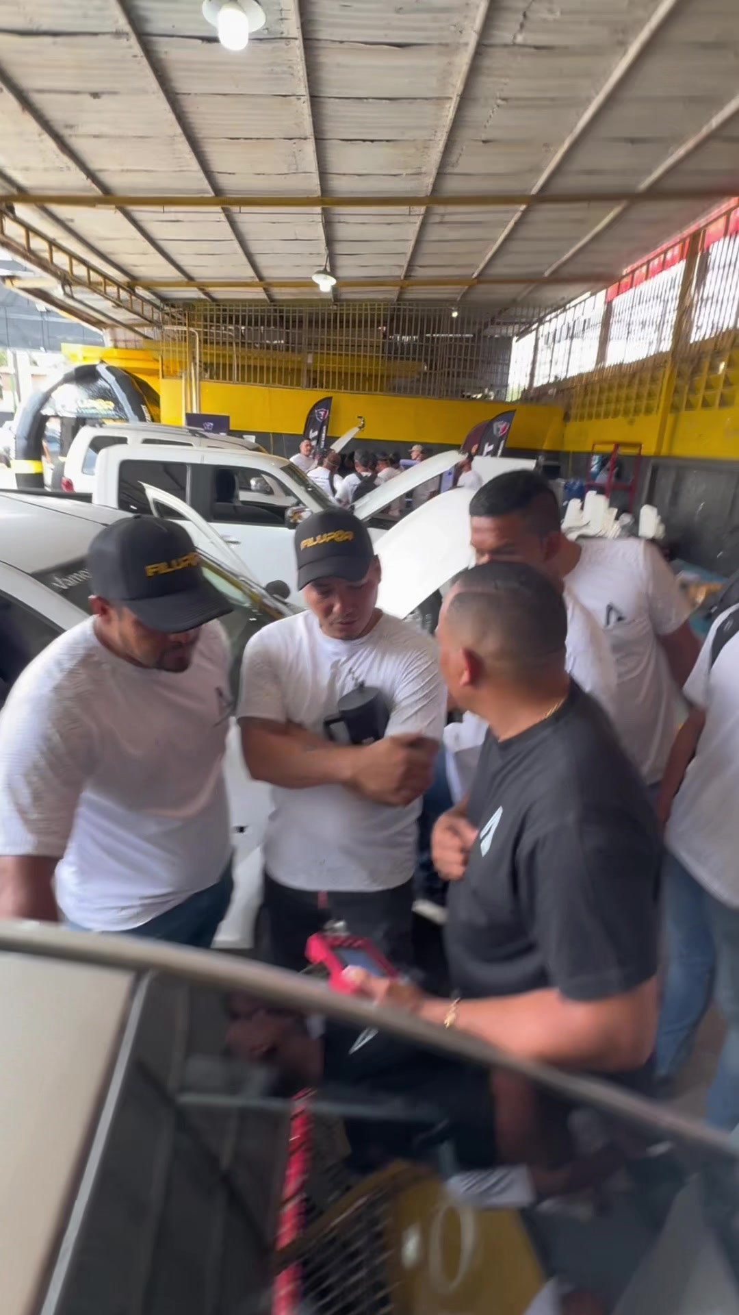 @Víctor Aponte
