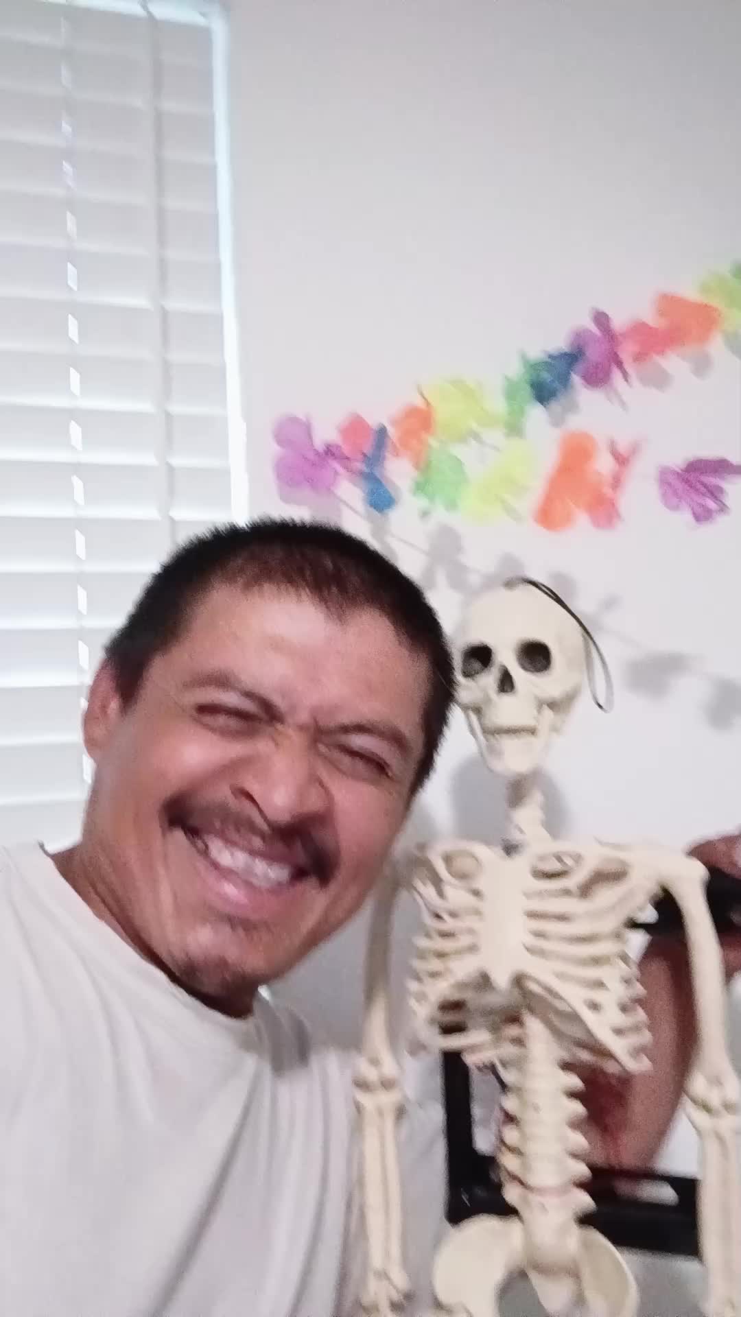@ÉL caído