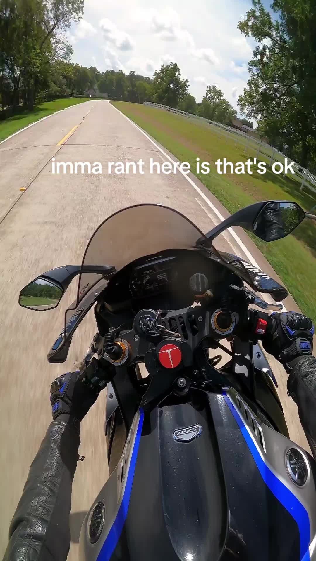 @Lakeshore Biker