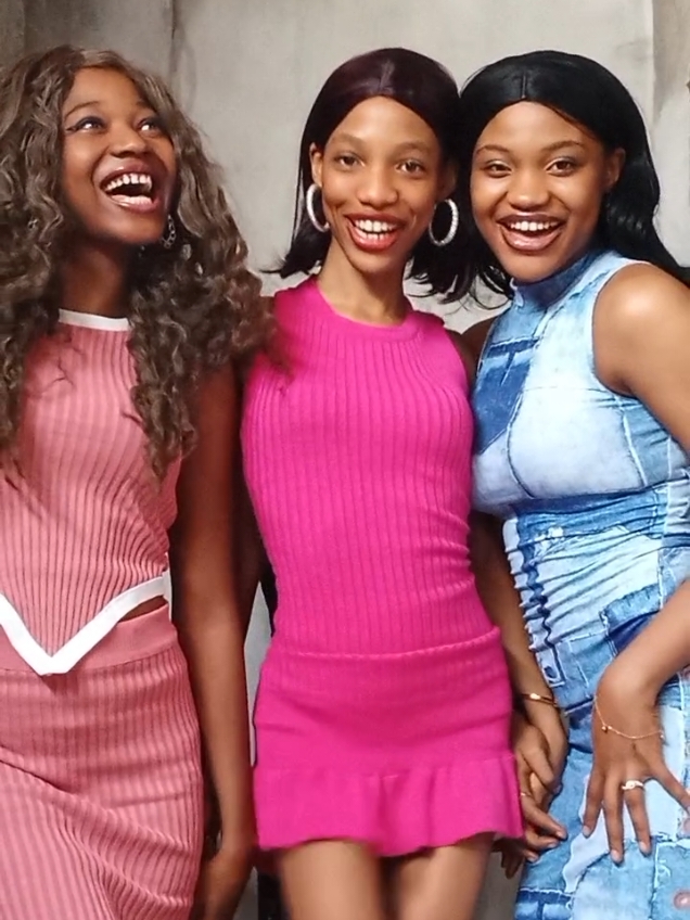 @The_Iconic_Sisters 💃💃💃