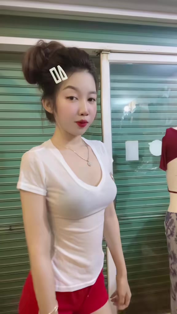 @FB:Ahh Leang(រឿន ម៉េងលាង)