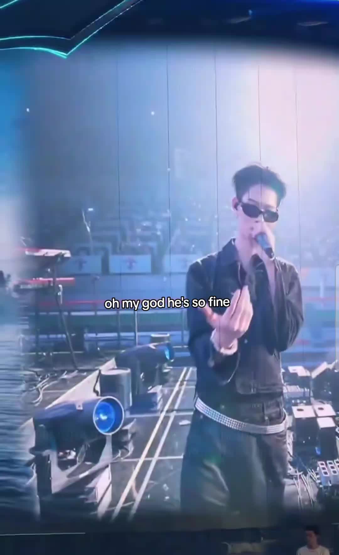 @๐๐๐ฏ๐ฒแฅซแญก¹โฐโฐโน(loves hee)