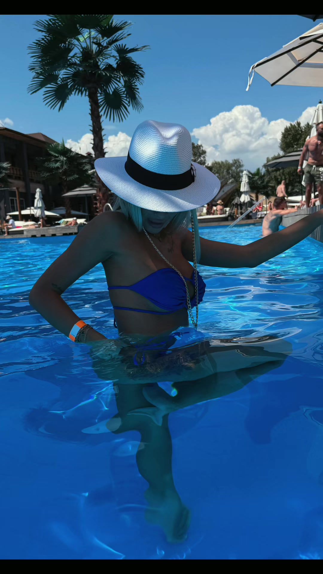 @blondi__julia2