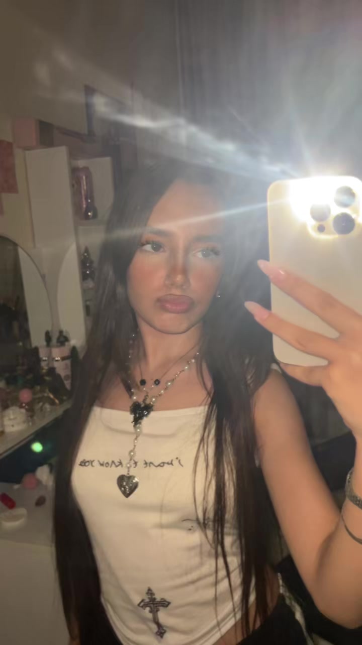 @𝐑𝐨𝐧𝐢🇺🇸