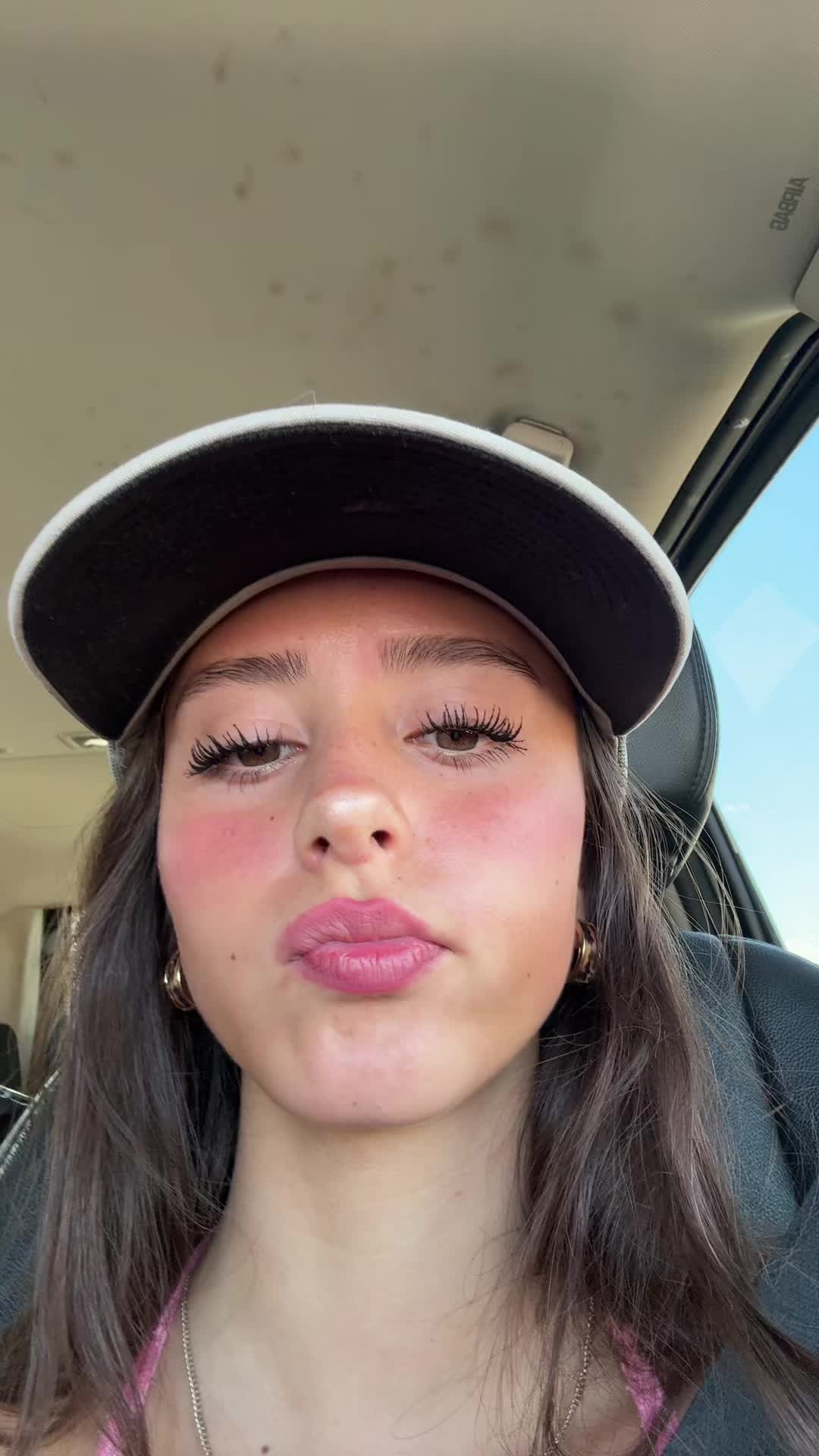 @𝐸𝑙𝑙𝑒🌞❔