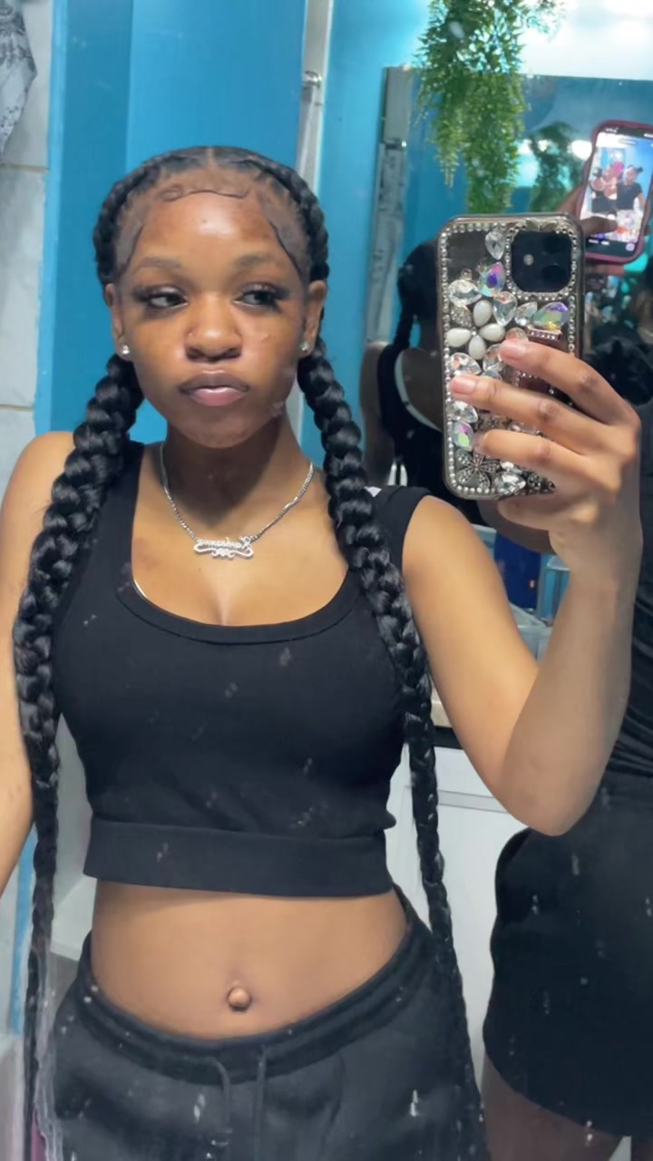 @👸🏾