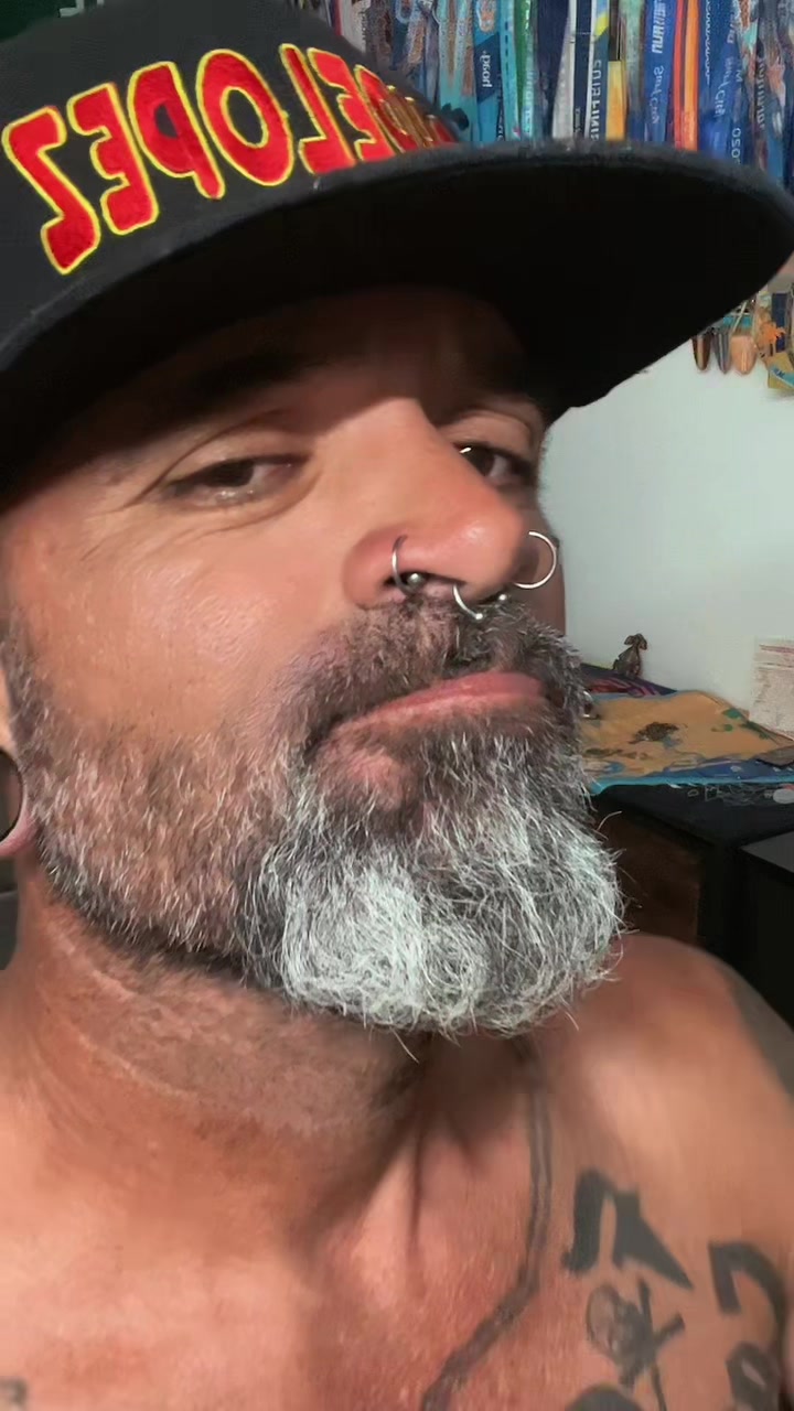 @Chpelopez