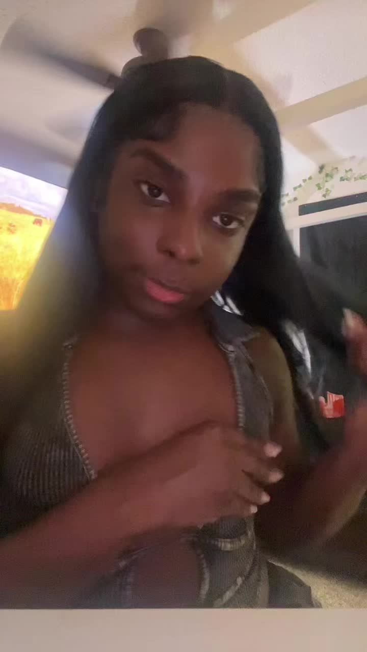 @Keshawn 💗👱🏾&zwj;♀️🛍️
